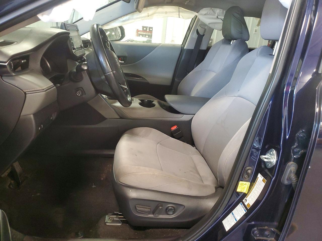 2021 Toyota Venza Le - Фото 7