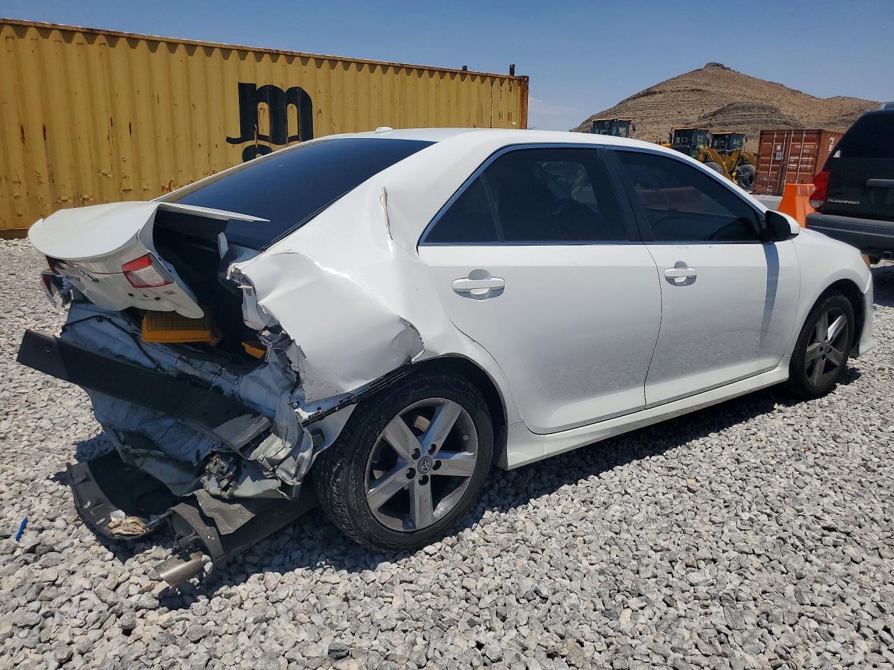2013 Toyota Camry Se - Image 3