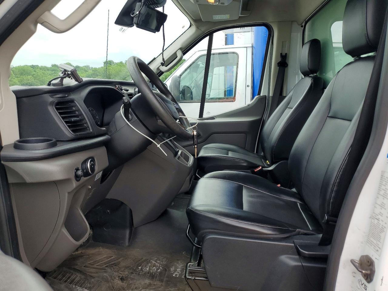 2020 Ford Transit Delivery Truck - Фото 7