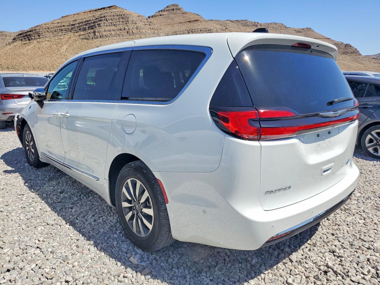 2023 Chrysler Pacifica Hybrid Pinnacle - Фото 2