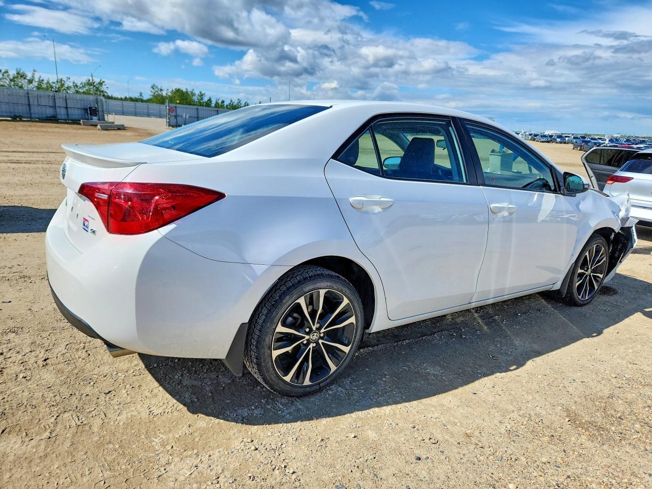 2017 Toyota Corolla L - Фото 3