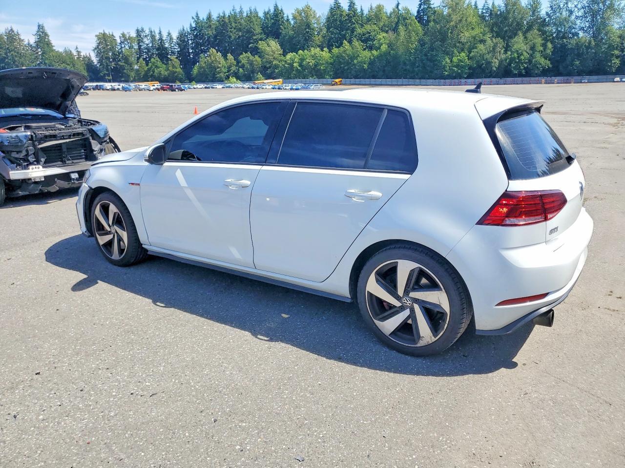 2018 Volkswagen Gti S/Se - Image 2