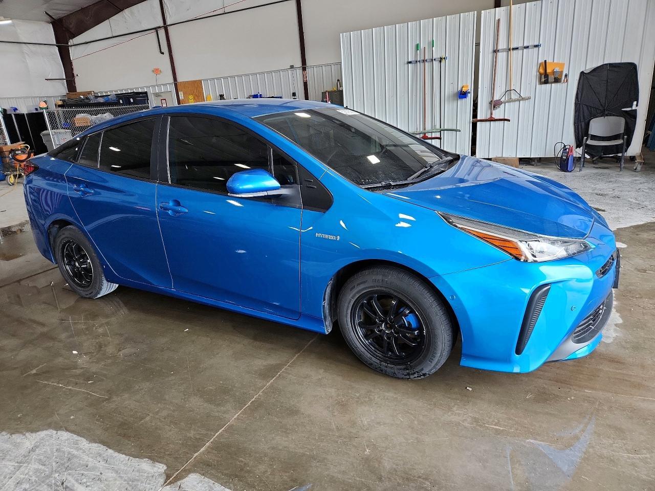 2022 Toyota Prius Le - Image 4