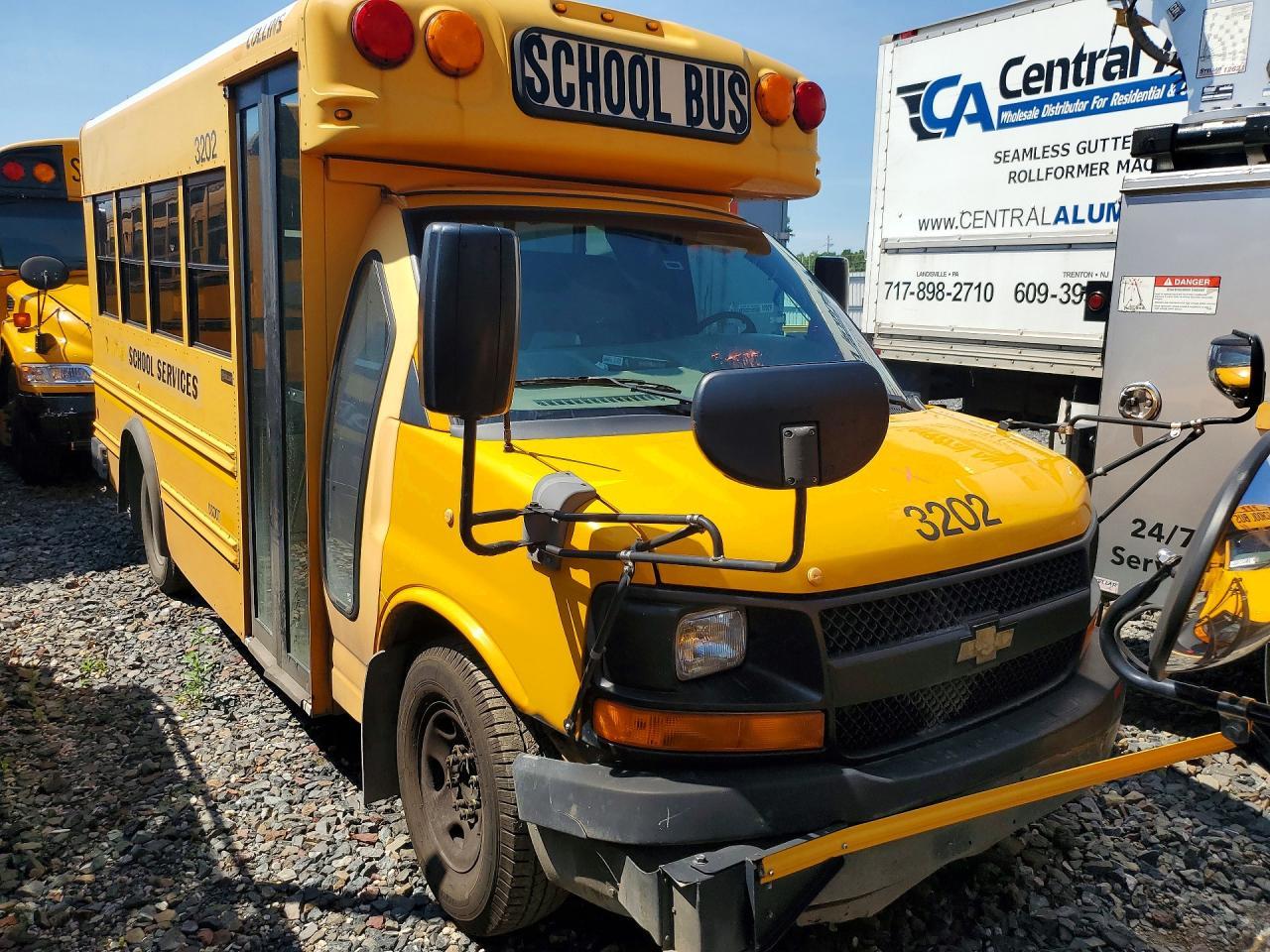2011 Chevrolet Express School Bus - Image 4