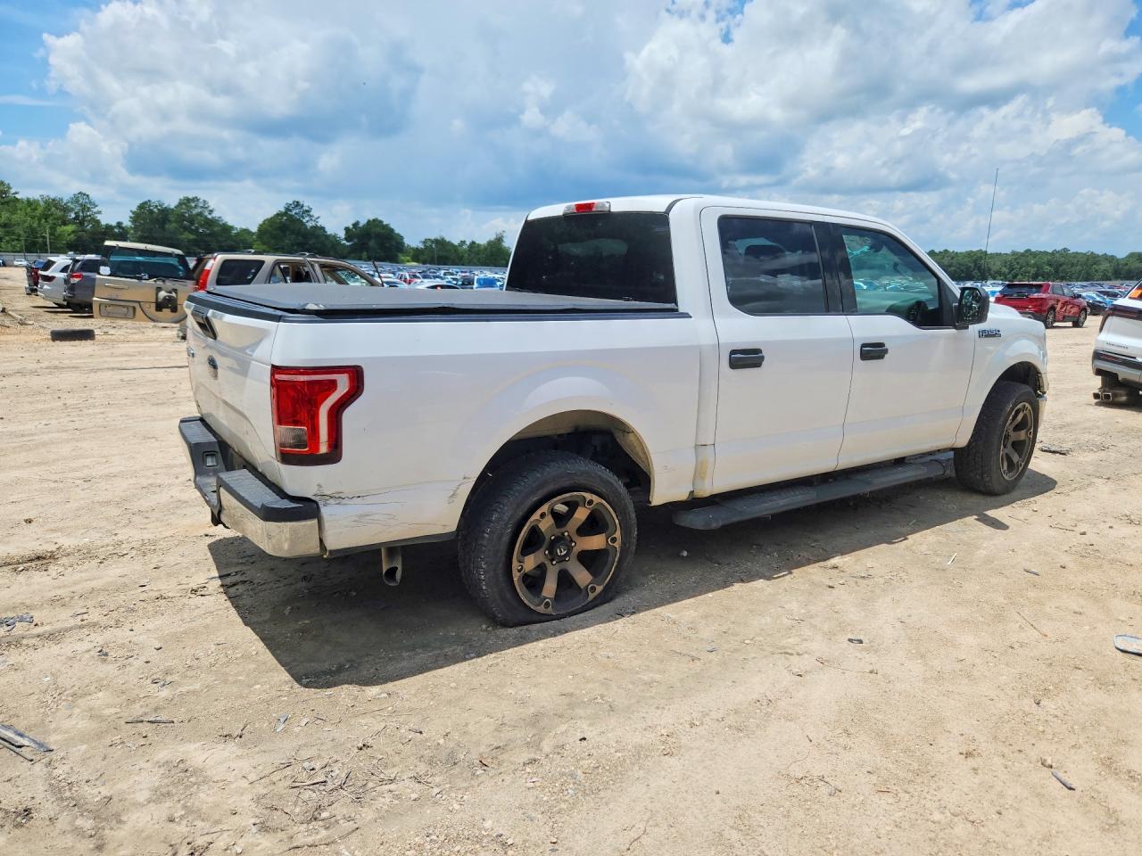 2017 Ford F150 Supercrew - Фото 3