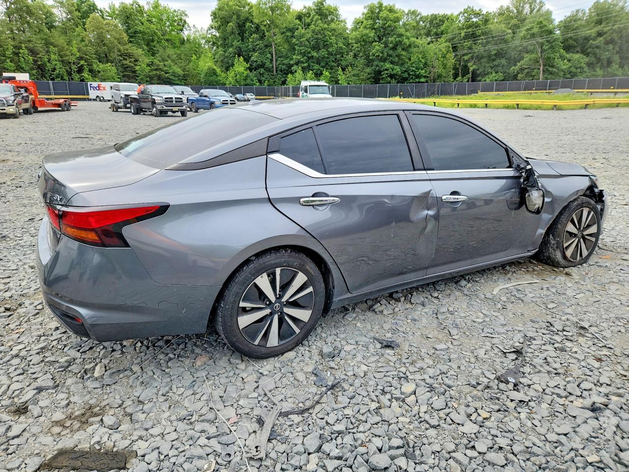 2022 Nissan Altima Sv - Image 3