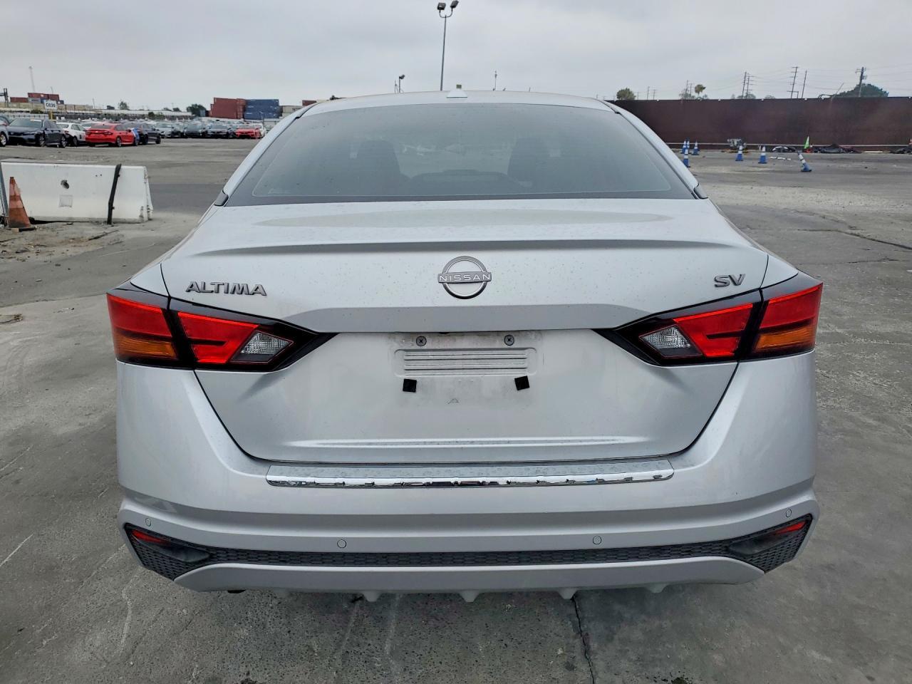 2023 Nissan Altima Sv - Фото 6