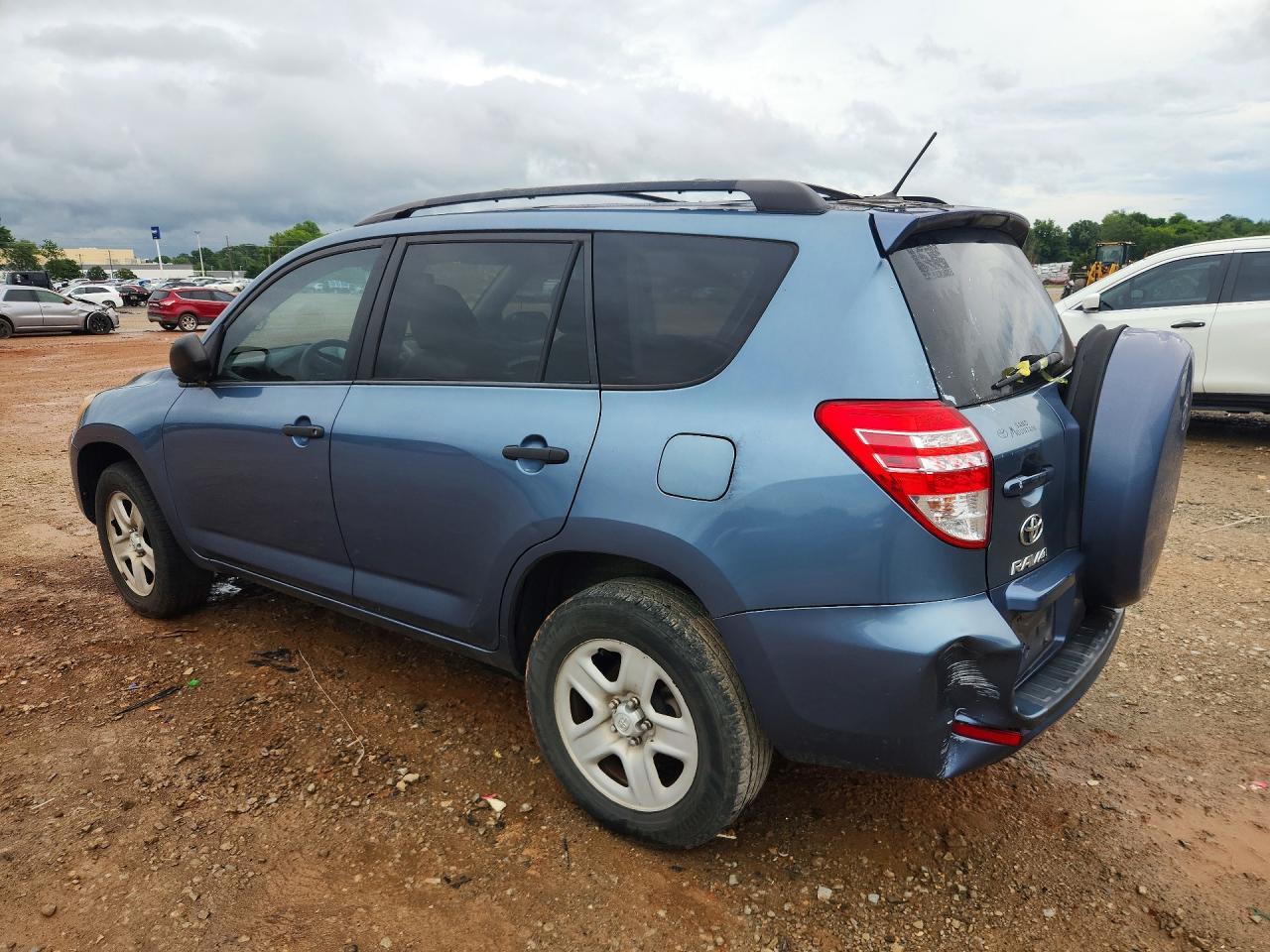 2011 Toyota Rav4 Base - Фото 2