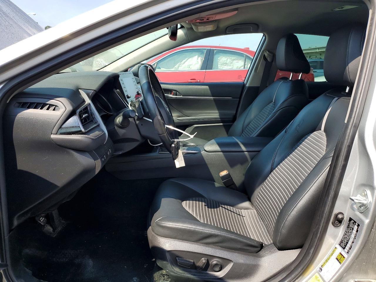 2021 Toyota Camry - Фото 7