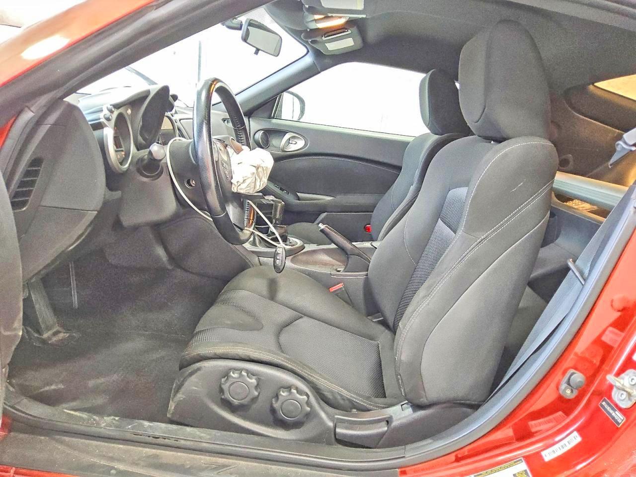 2015 Nissan 370Z - Image 7
