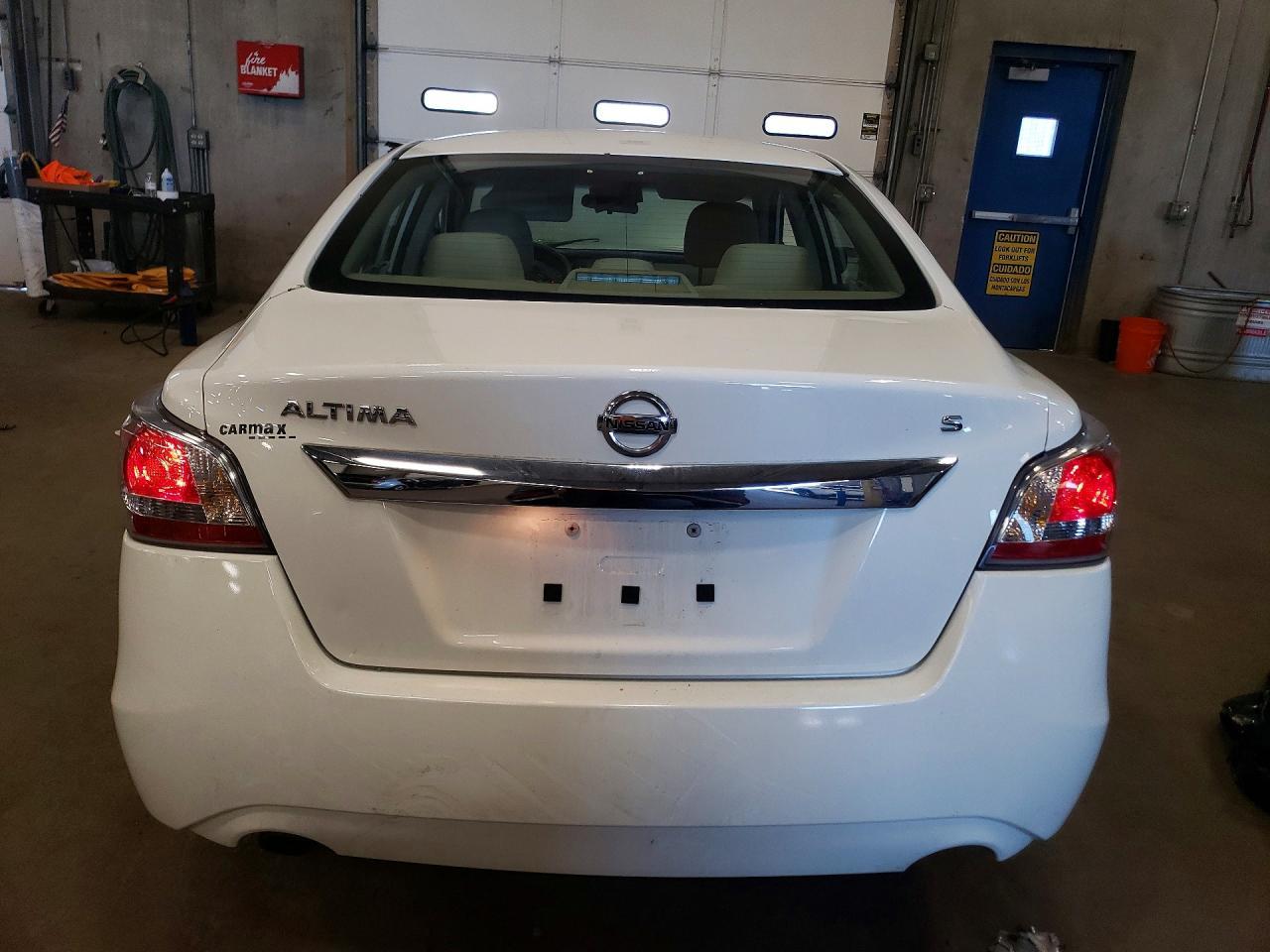 2015 Nissan Altima 2.5 S - Image 6