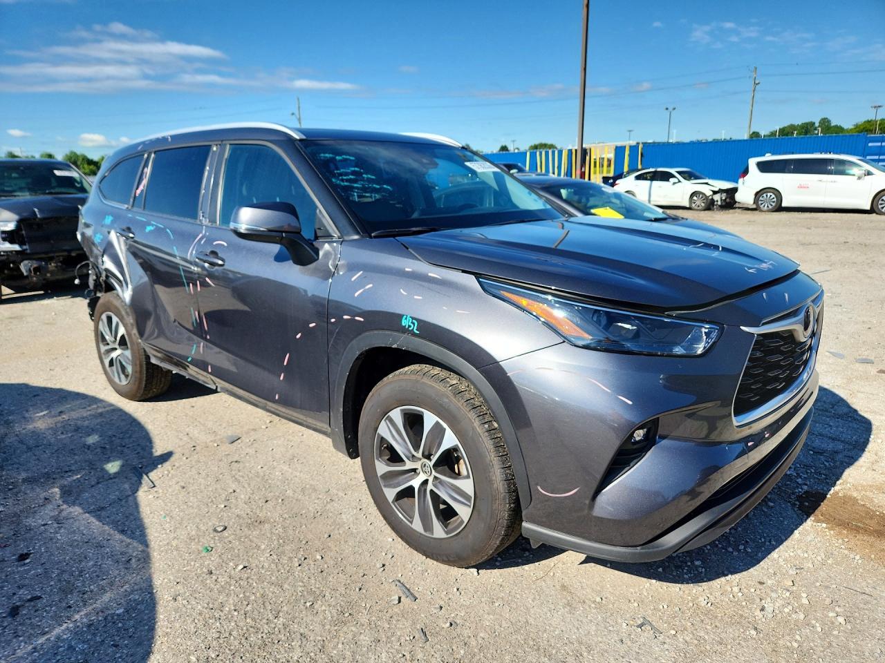 2023 Toyota Highlander Xle - Image 4