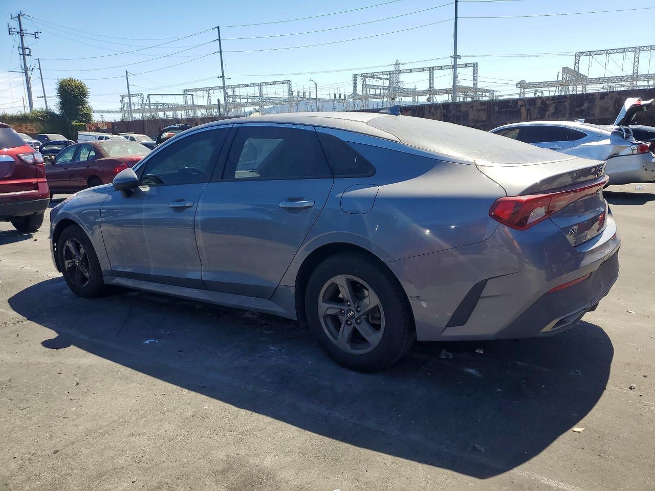 2021 Kia K5 Lx - Image 2