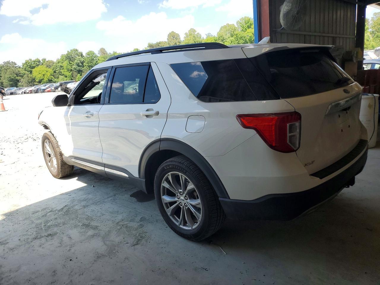 2022 Ford Explorer Xlt - Image 2