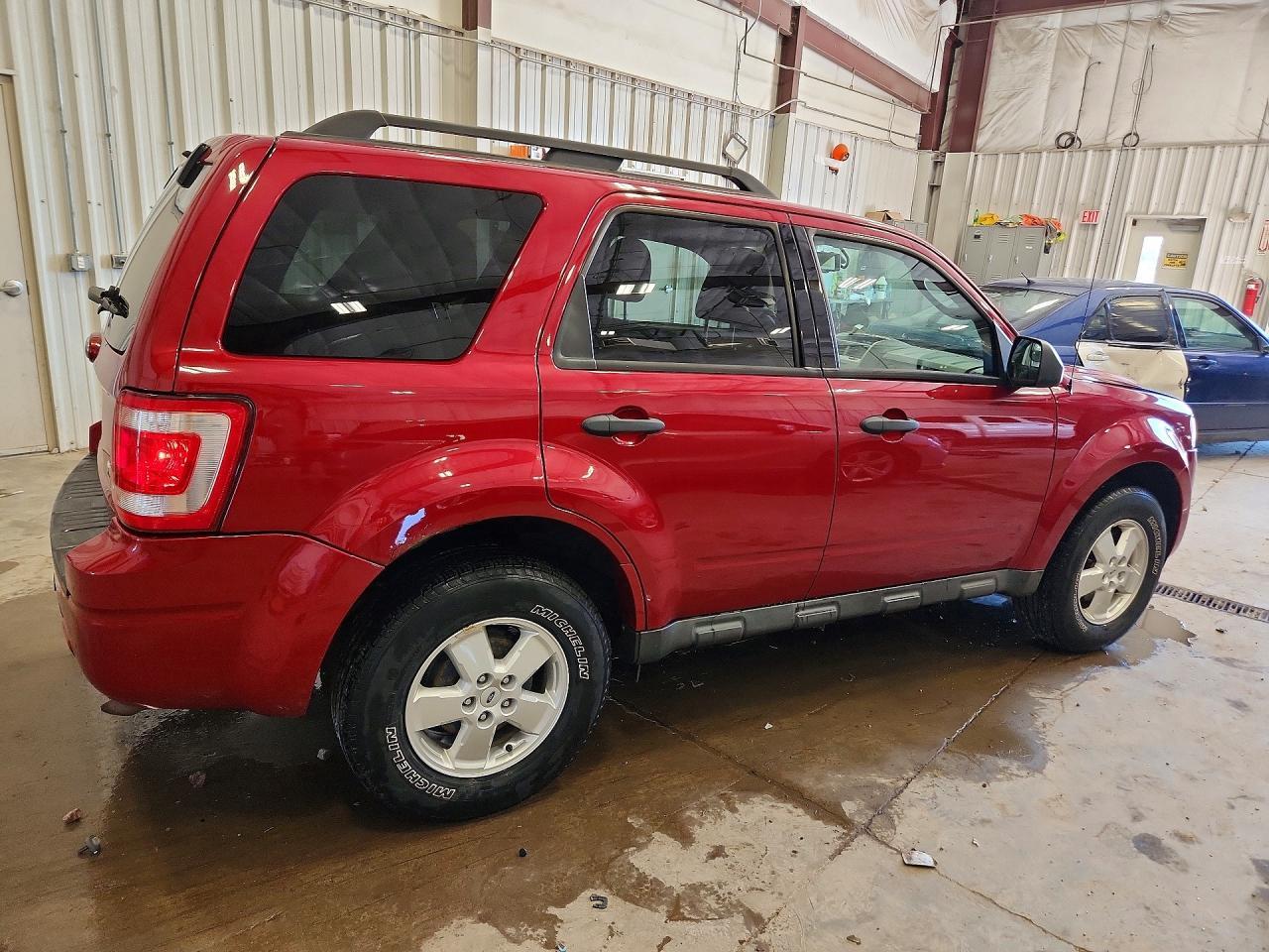 2010 Ford Escape Xlt - Image 3