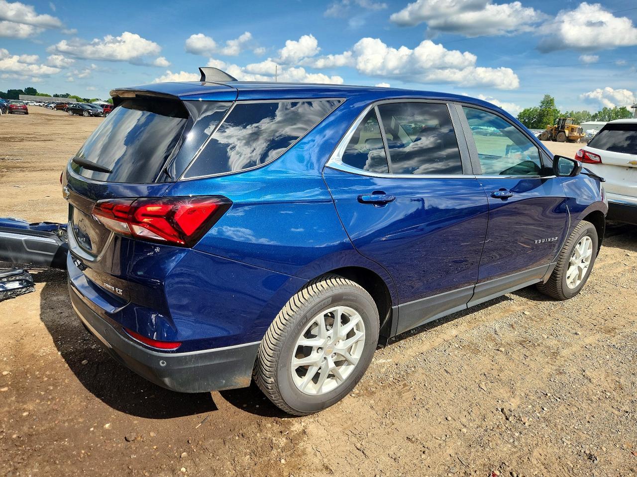 2023 Chevrolet Equinox Lt - Фото 3