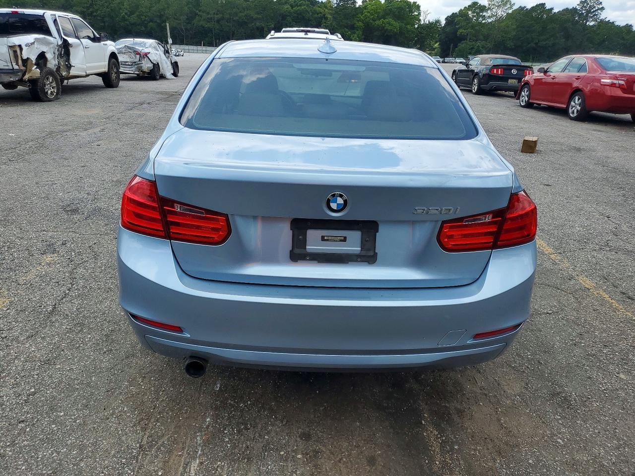 2015 BMW 320 I - Фото 6