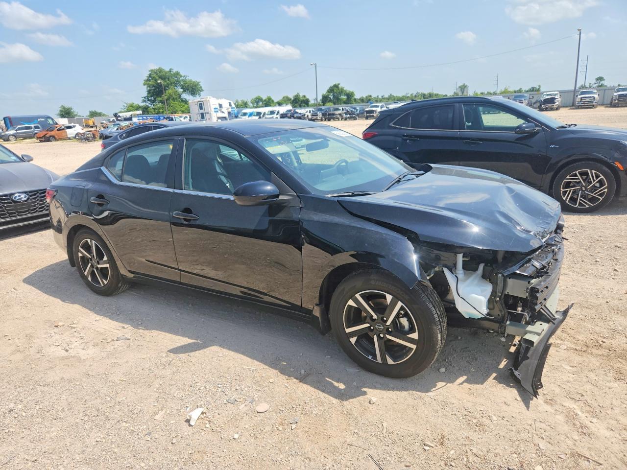 2025 Nissan Sentra Sv - Image 4