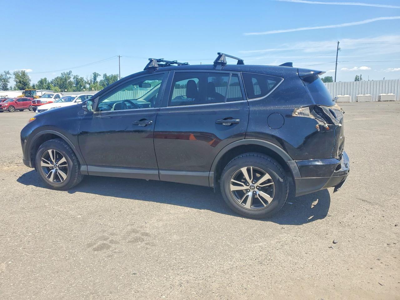 2018 Toyota Rav4 Xle - Image 2