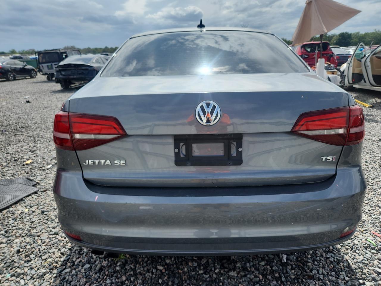 2017 Volkswagen Jetta Se - Фото 6