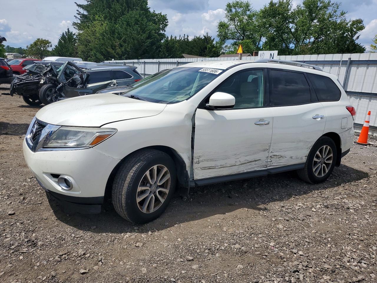 2016 Nissan Pathfinder Sv