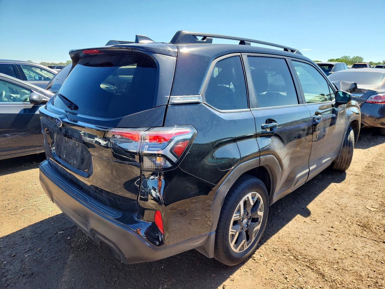 2025 Subaru Forester Premium - Фото 3