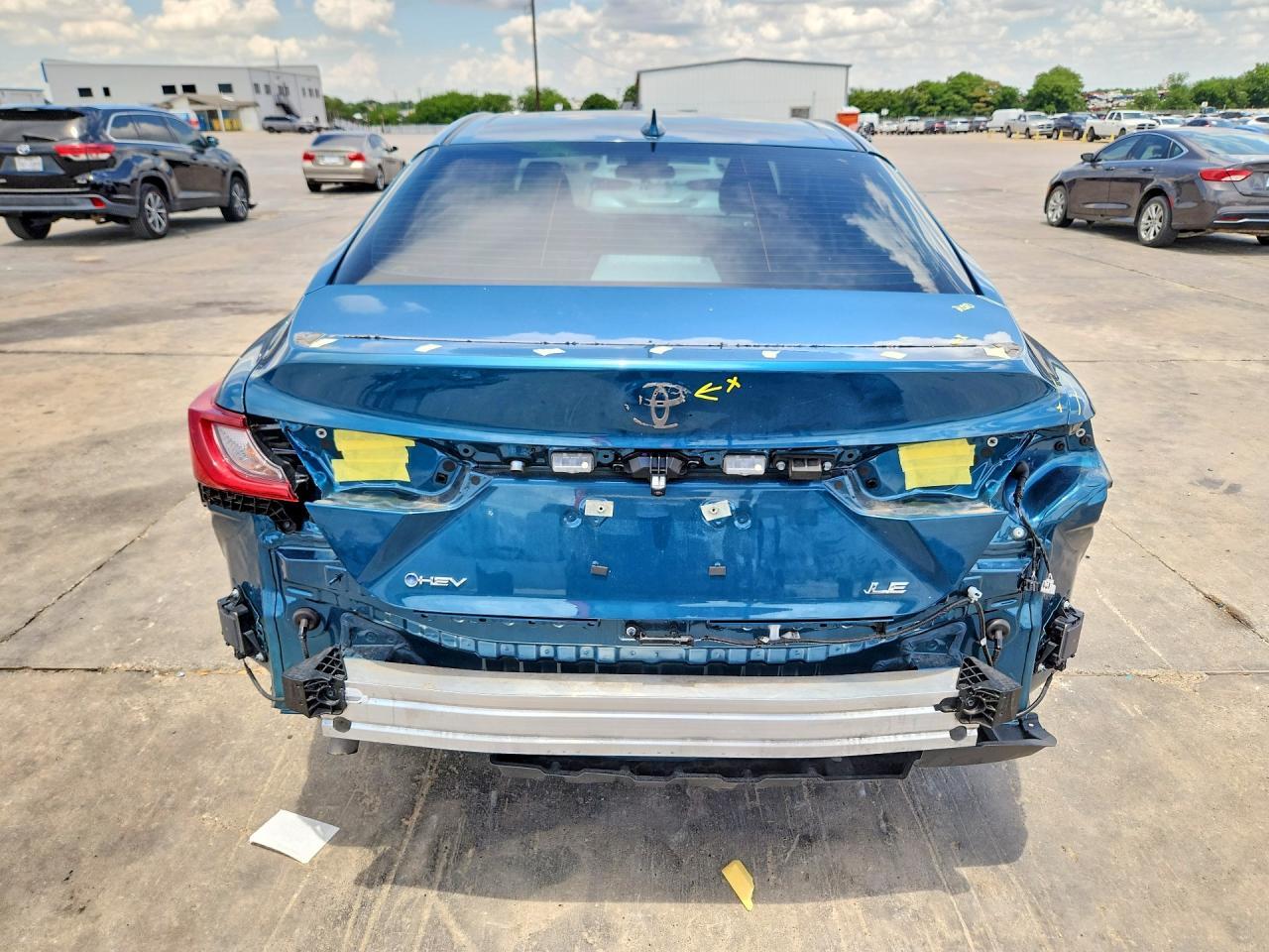 2025 Toyota Camry Le - Image 6