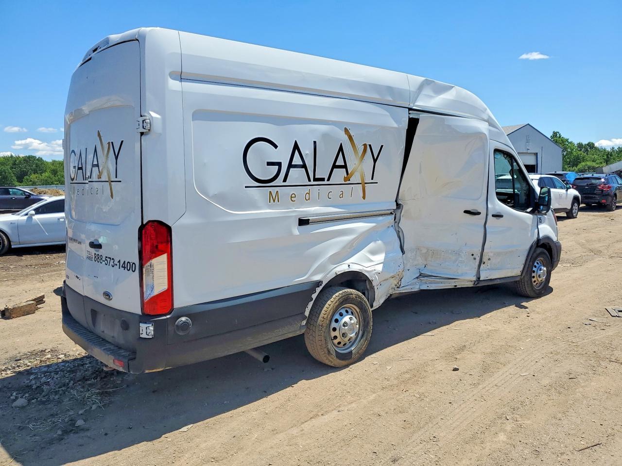 2025 Ford Transit T-250 - Фото 3