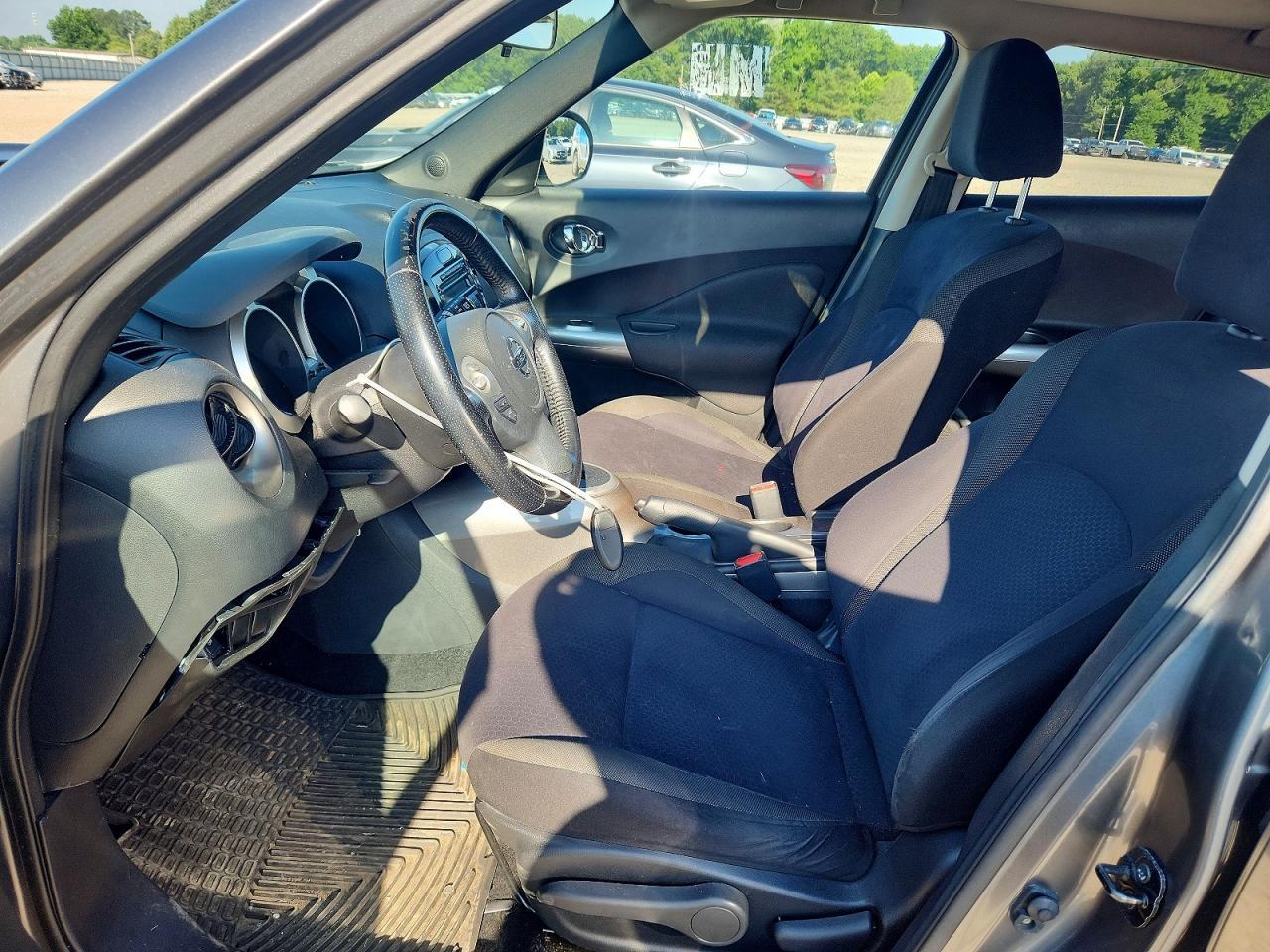2012 Nissan Juke S - Фото 7