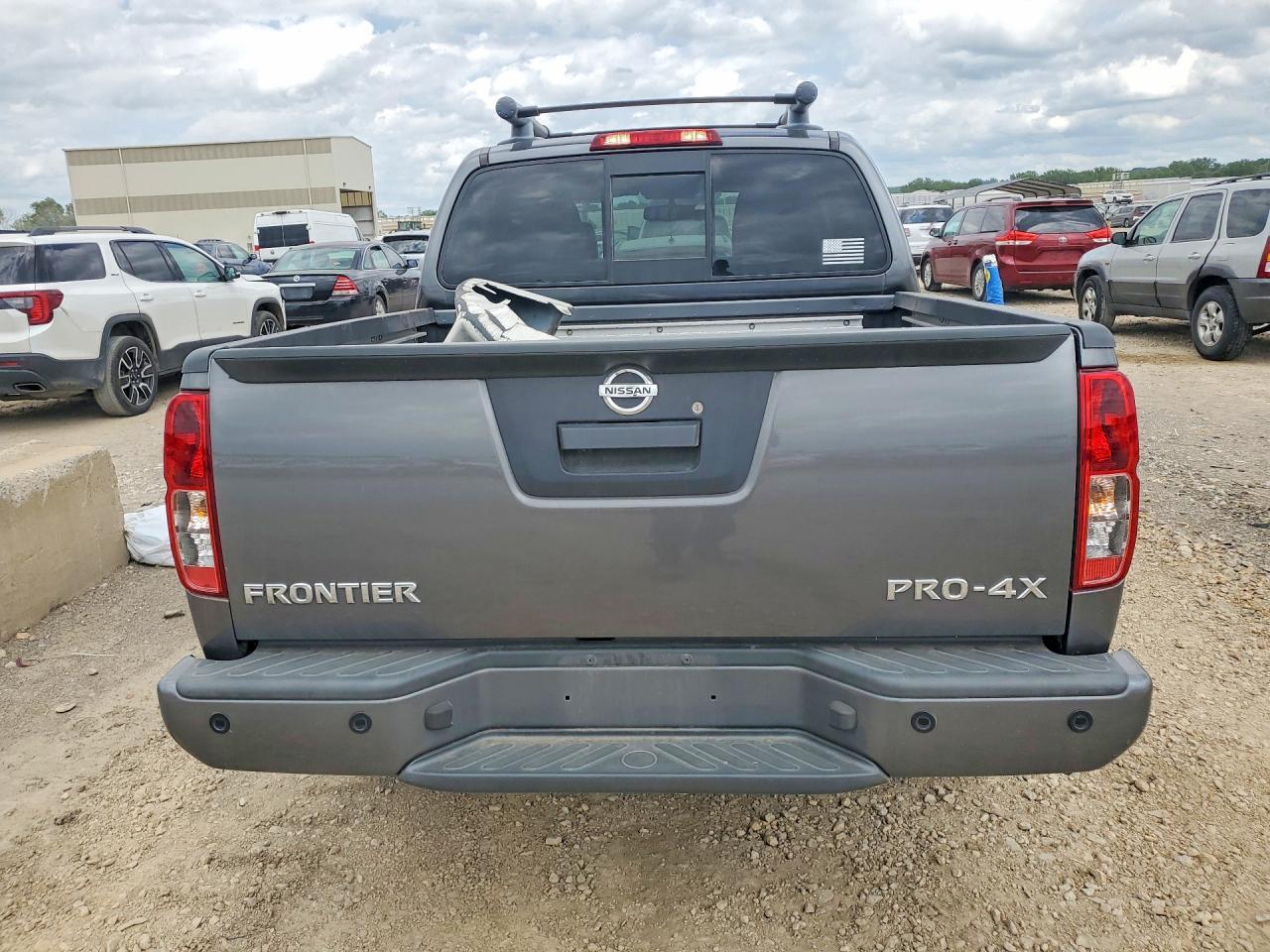 2020 Nissan Frontier Pro-4X - Фото 6