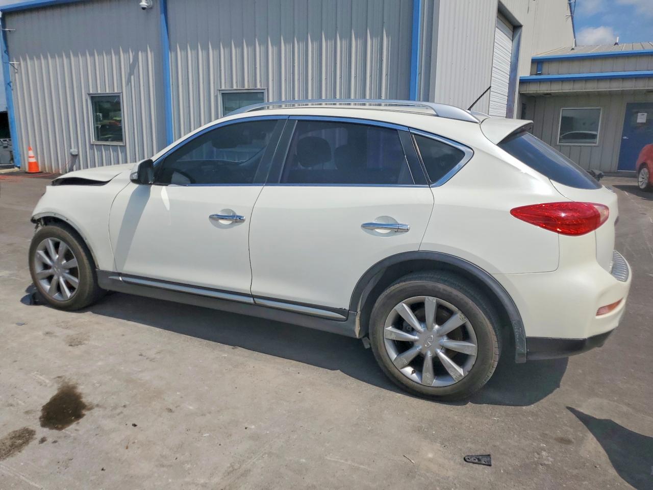 2016 Infi Qx50 - Image 2