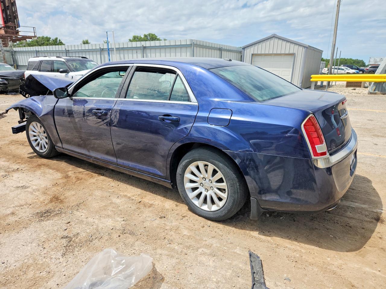 2014 Chrysler 300 - Image 2