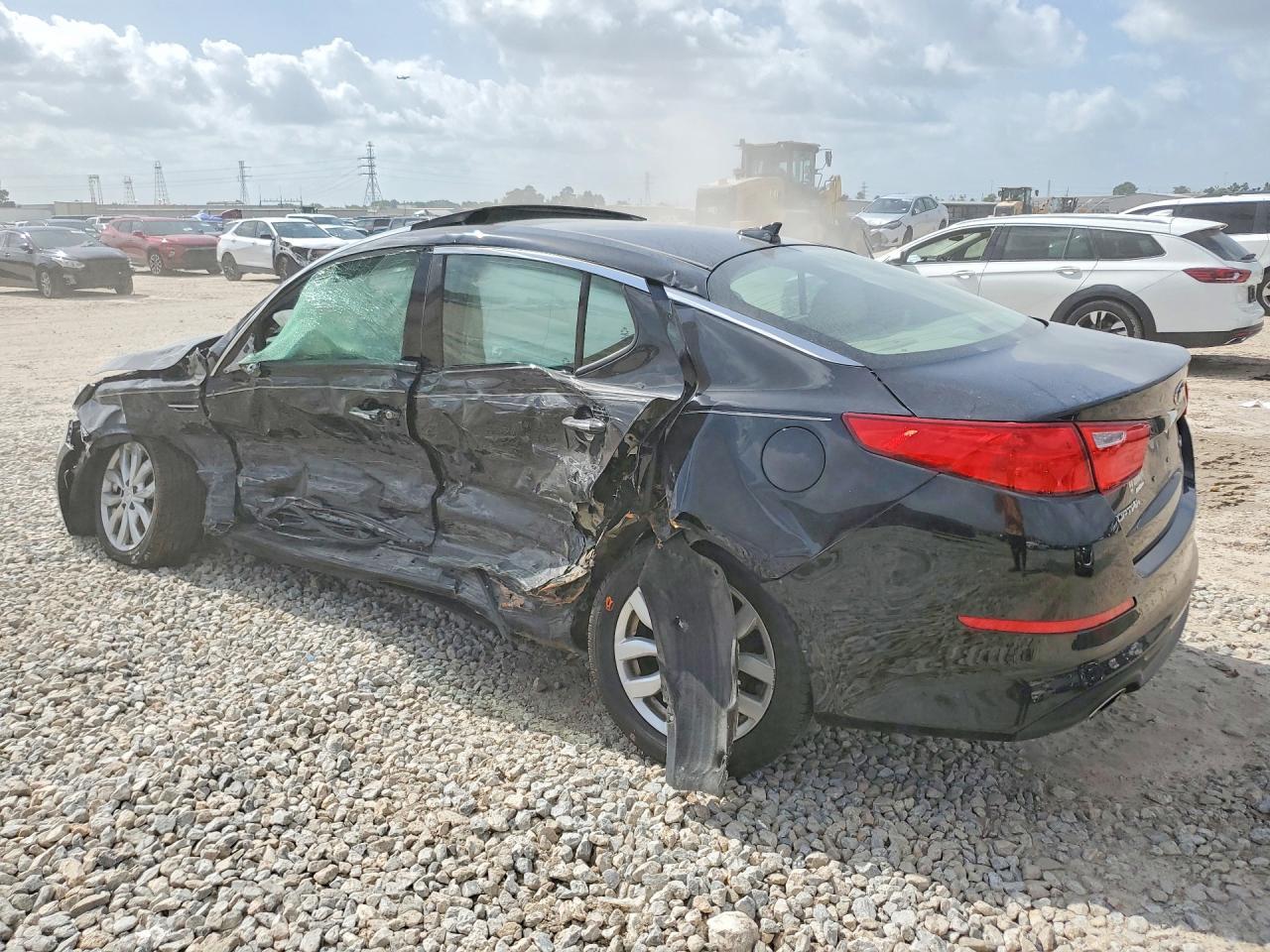 2014 Kia Optima Ex - Image 2