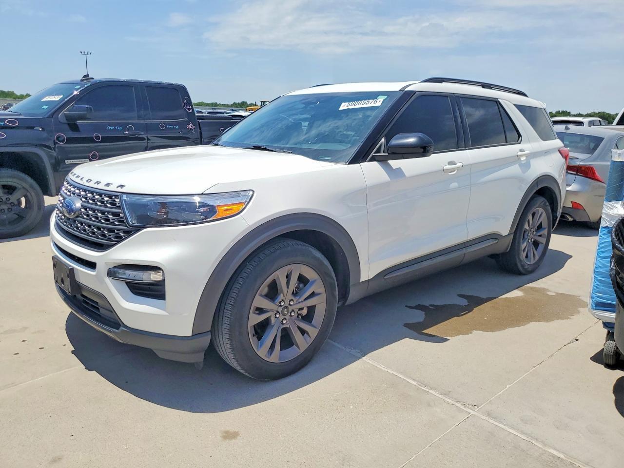 2022 Ford Explorer Xlt