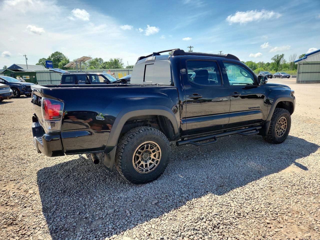 2023 Toyota Tacoma Trd Sport/Trd Off Road/Trd Pro - Image 3