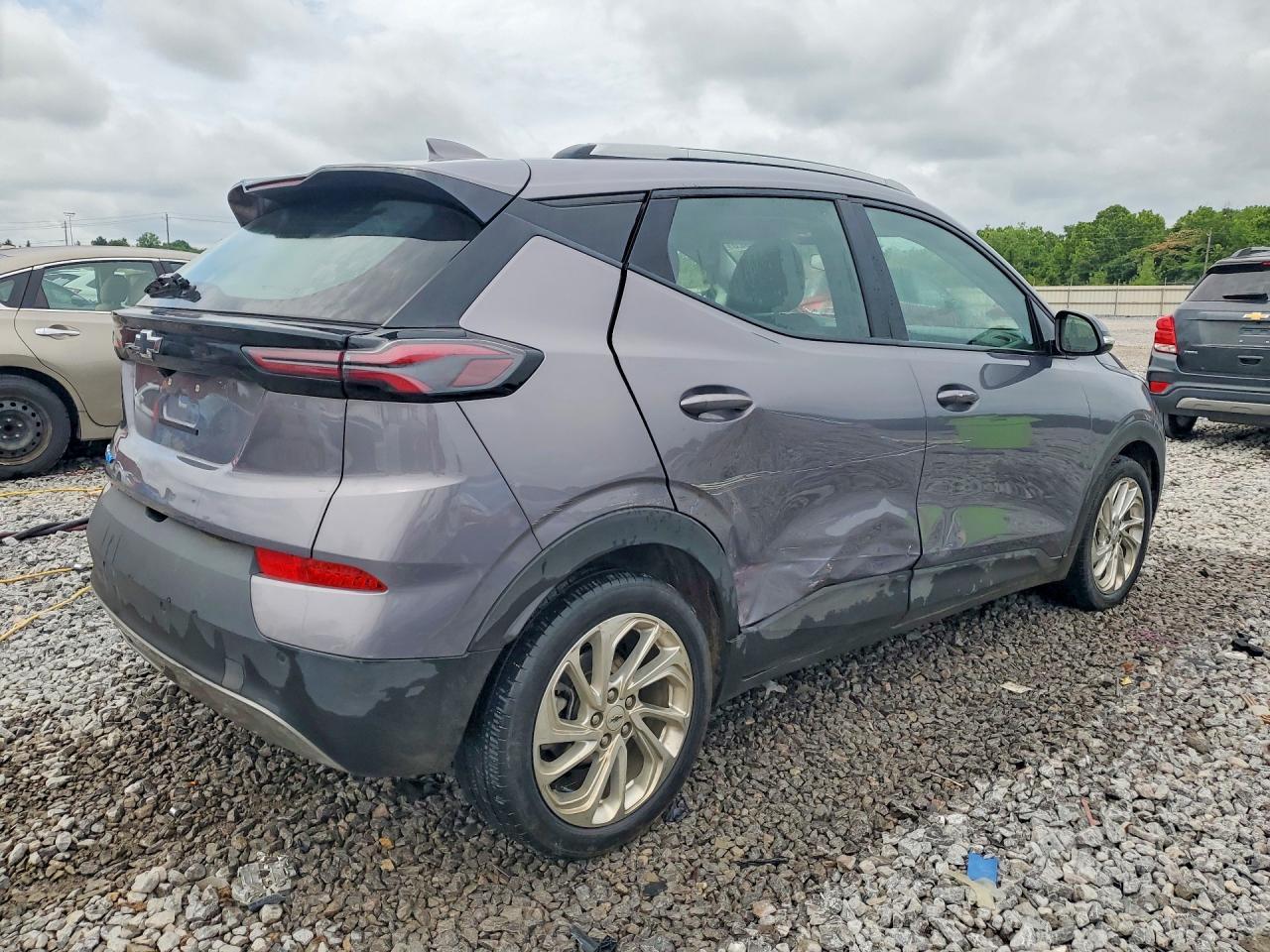 2023 Chevrolet Bolt Euv Lt - Image 3
