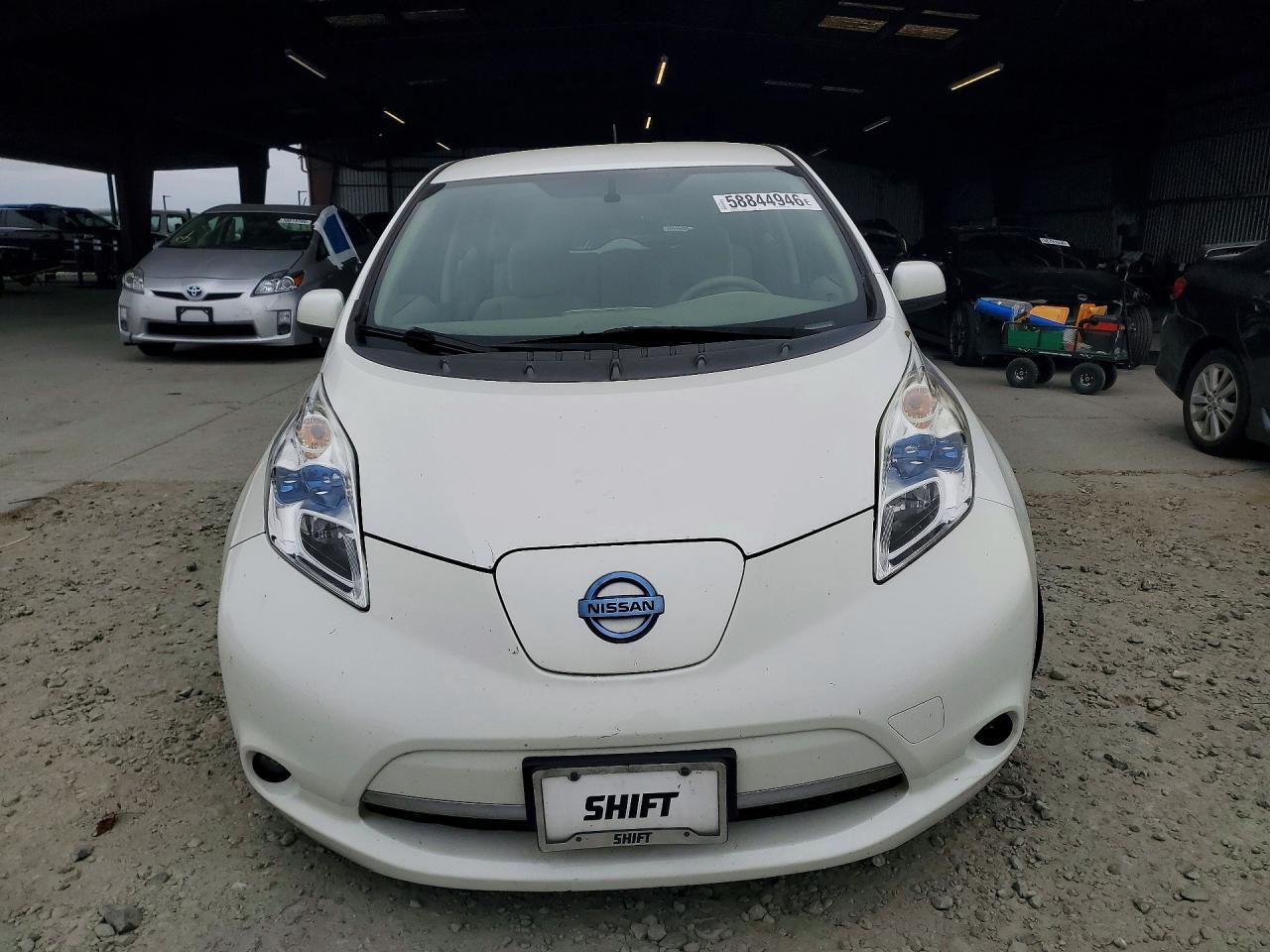 2015 Nissan Leaf S - Image 5
