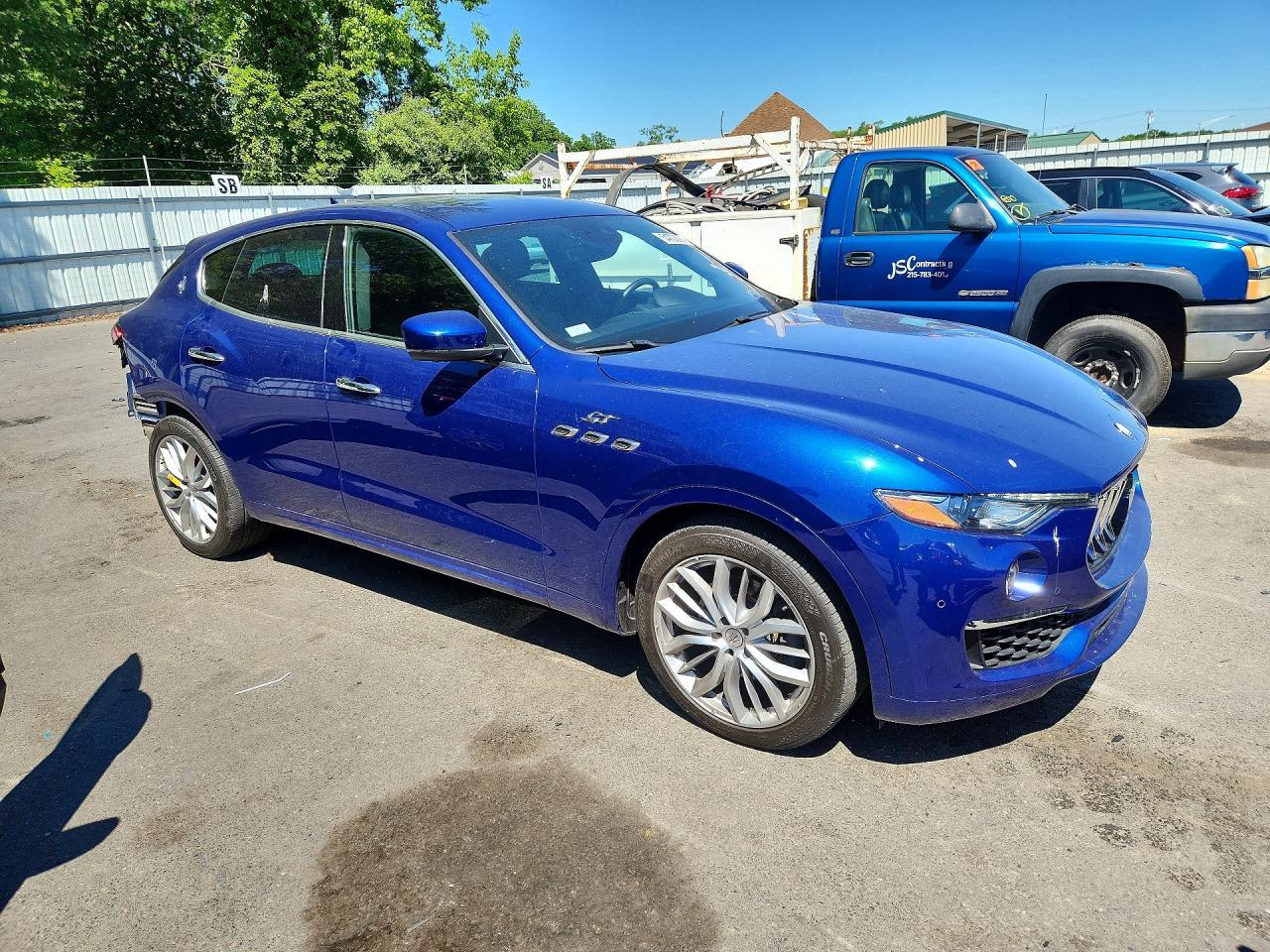 2022 Maserati Levante Base - Фото 4