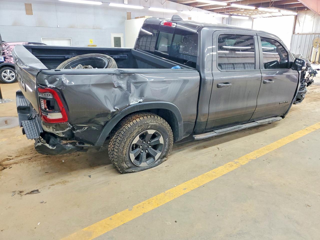 2020 Ram 1500 Rebel - Фото 3