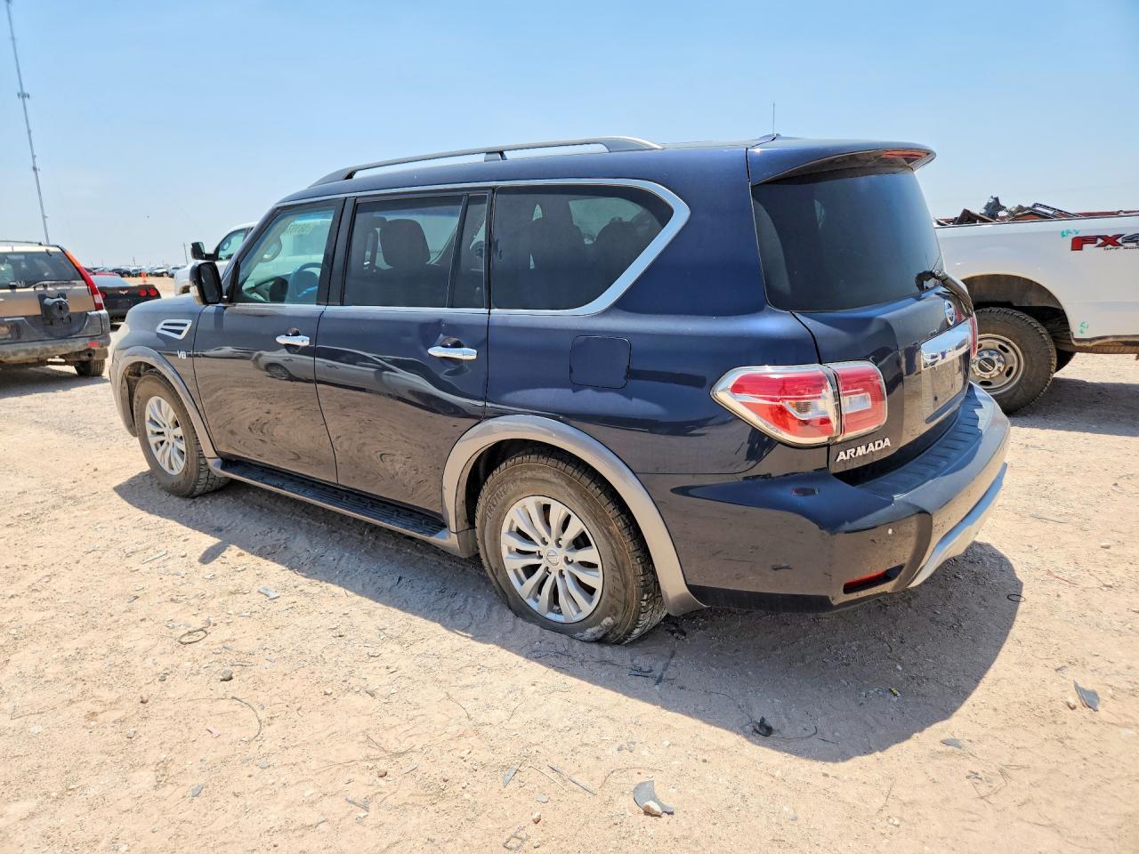 2017 Nissan Armada Sv - Image 2