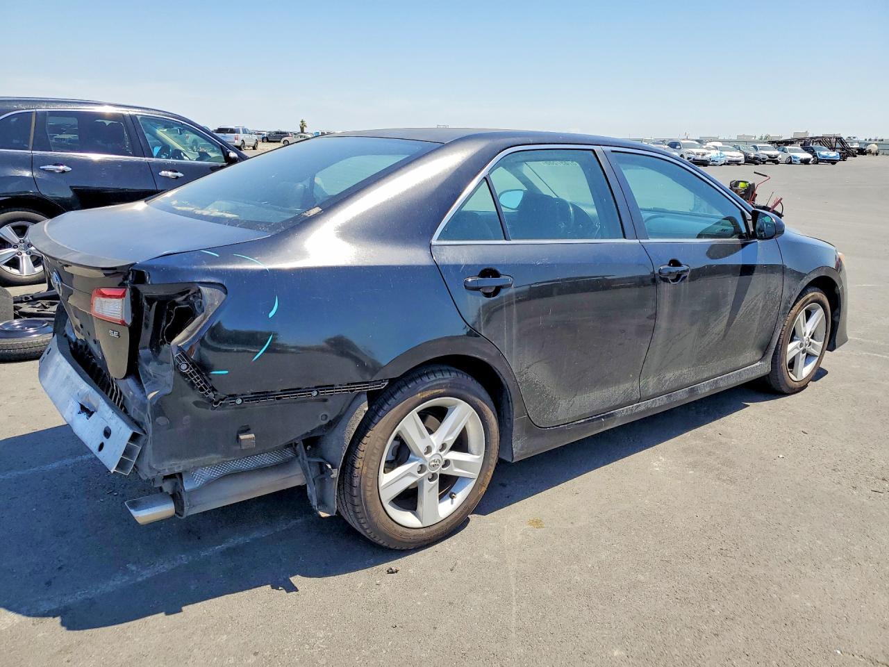 2014 Toyota Camry Se - Фото 3