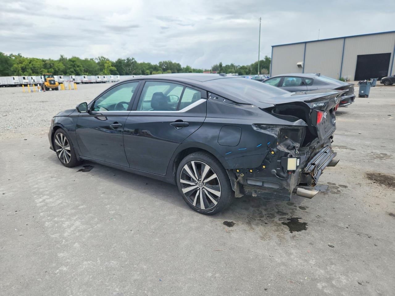 2020 Nissan Altima Sr - Image 2