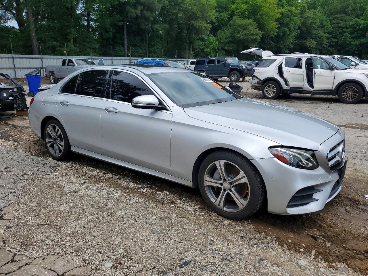 2017 Mercedes-Benz E 300 4Matic - Image 4