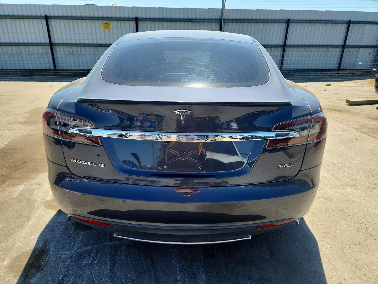 2014 Tesla Model S - Image 6