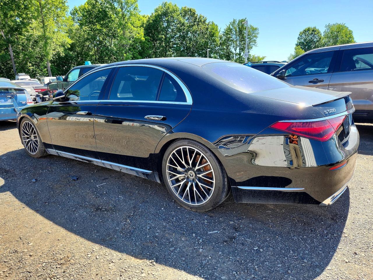 2022 Mercedes-Benz S 500 4Matic - Image 2