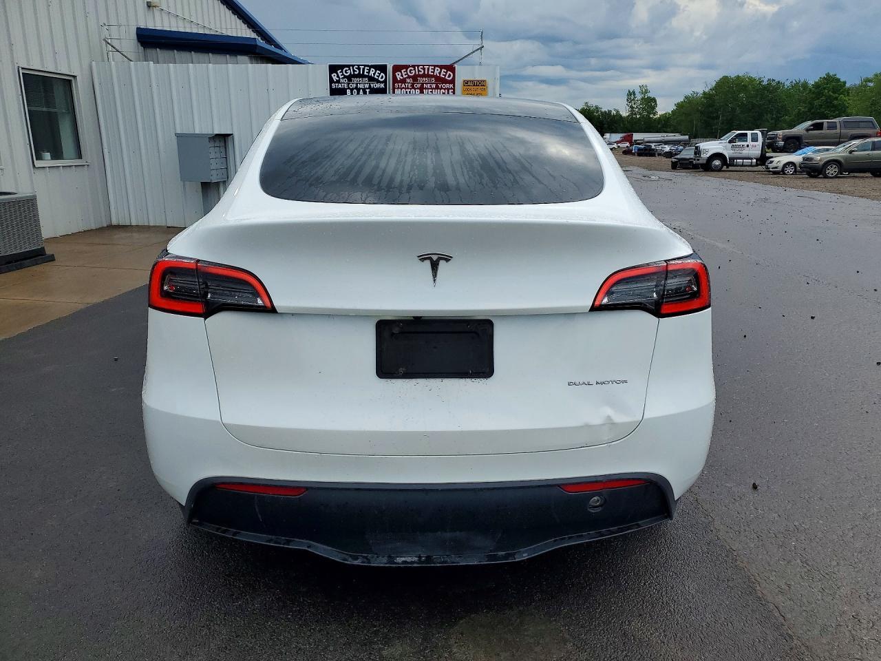 2023 Tesla Y - Фото 6
