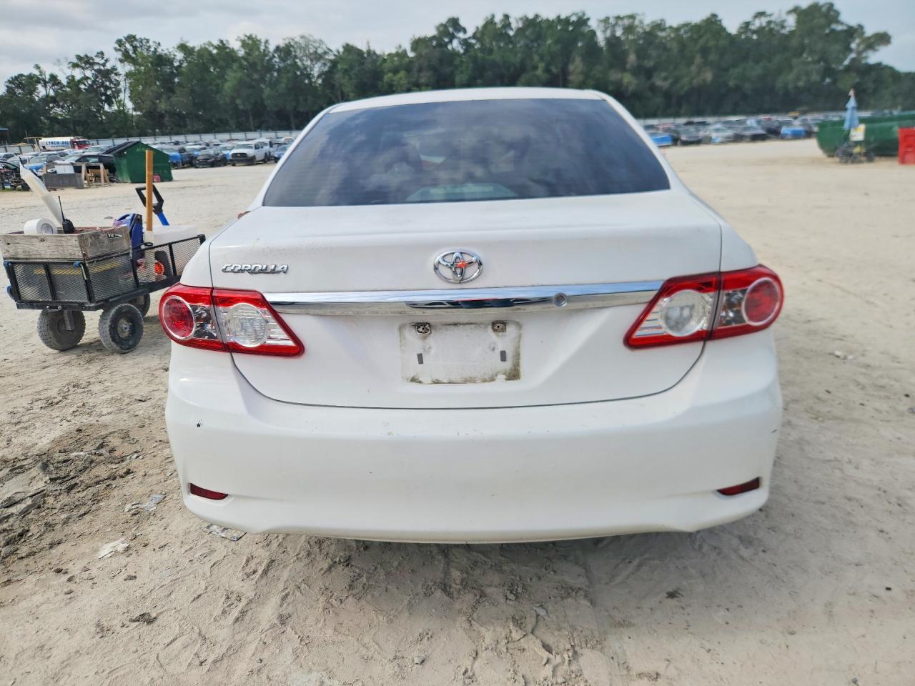 2013 Toyota Corolla L - Фото 6