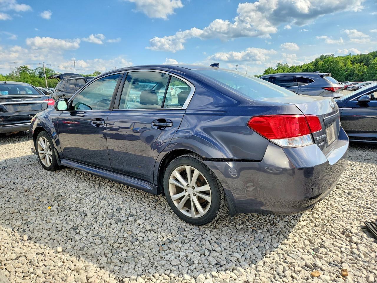 2014 Subaru Legacy 2.5I Premium - Фото 2