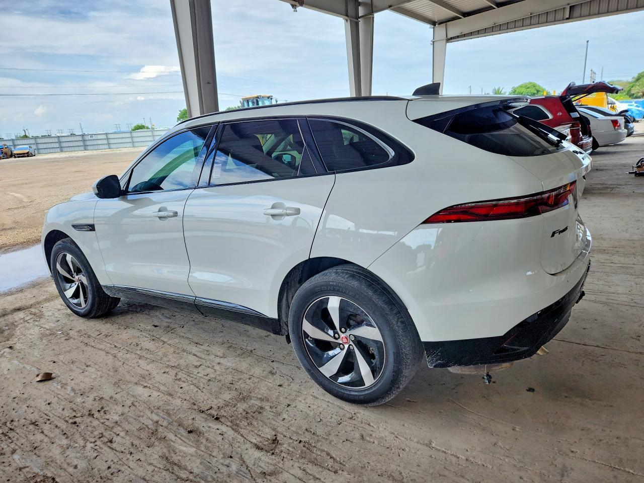2023 Jaguar F-Pace S - Фото 2