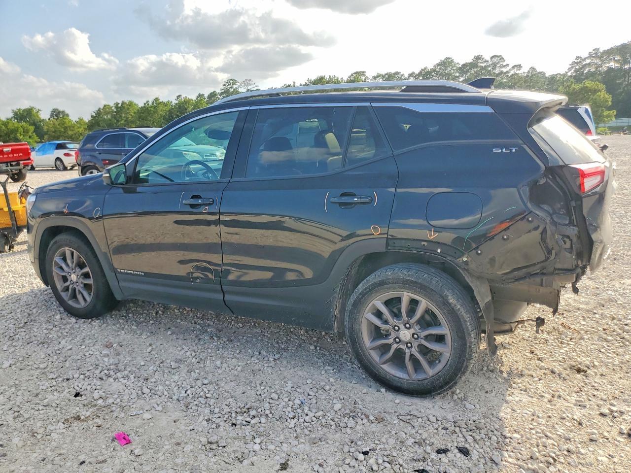 2023 GMC Terrain Slt - Фото 2